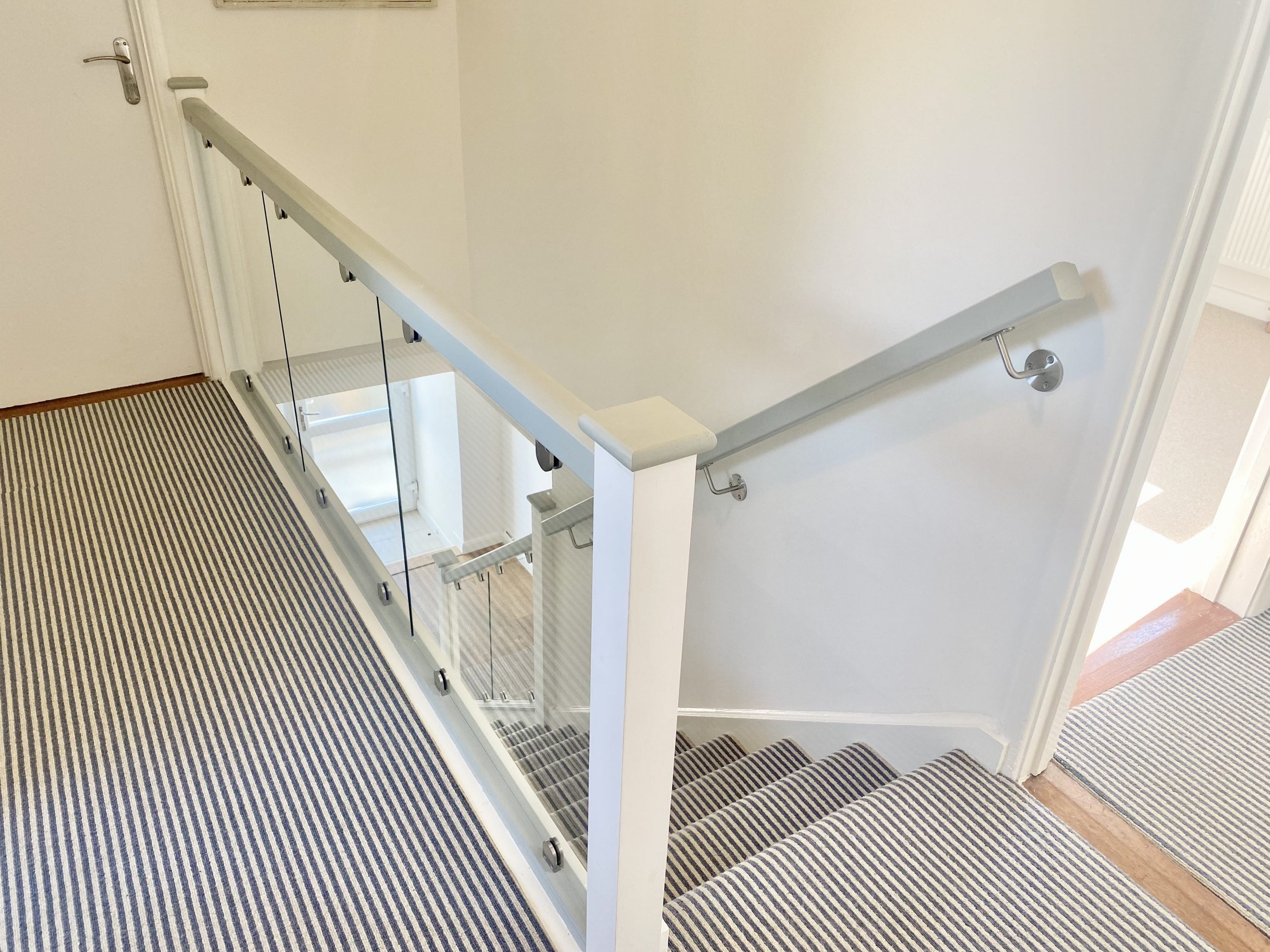 Grey Square Handrail Baserail And Clamped Glass Landing Balustrade Kit 05 Meters Stairfurb